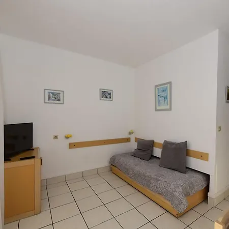 Pour 4 Au Lavandou, Pieds Dans L'eau, Clim, Wifi, Parking - Fr-1-803-5 Le Lavandou