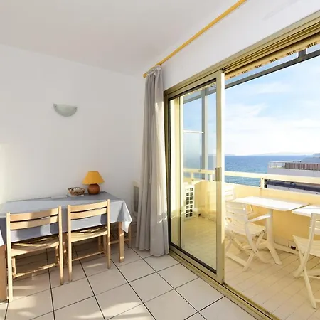 Pour 4 Au Lavandou, Pieds Dans L'eau, Clim, Wifi, Parking - Fr-1-803-5 Le Lavandou